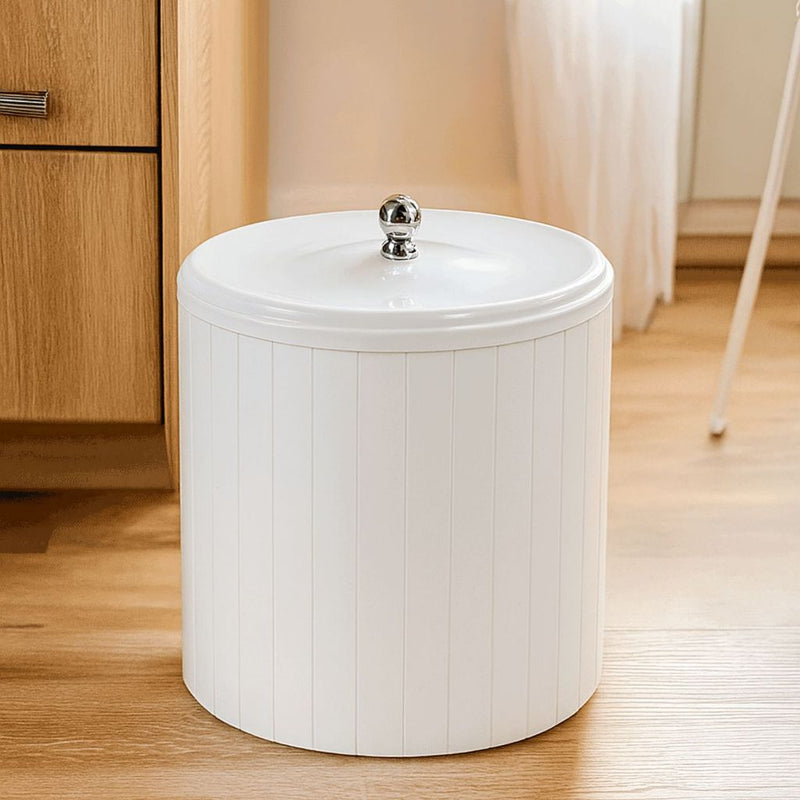 Lixeira Compacta com Tampa – Beleza e Conforto no Seu Espaço