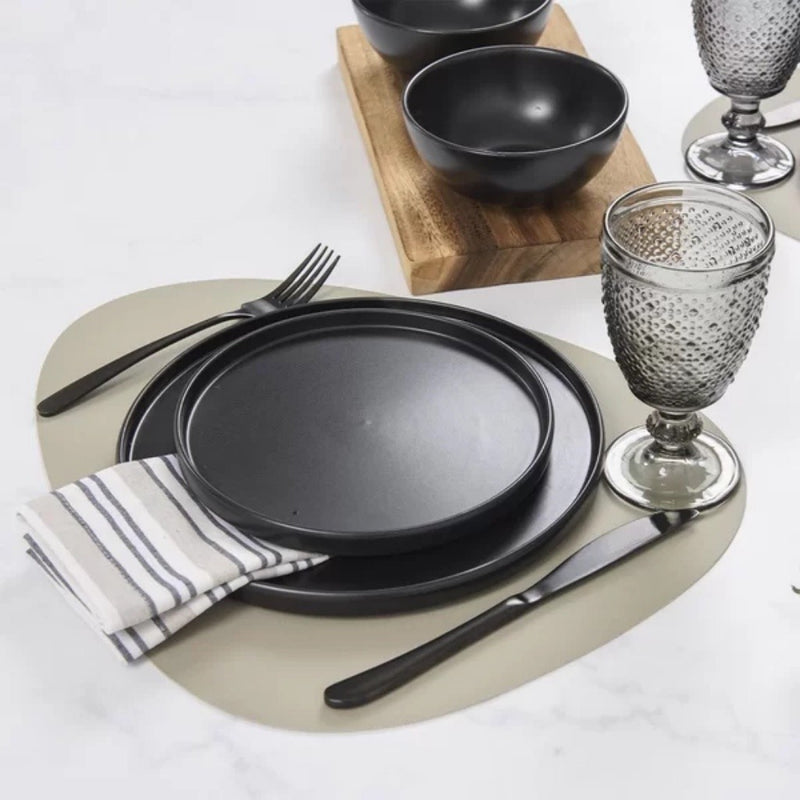 Sousplat Orgânico Deluxe – Beleza Natural para Sua Mesa